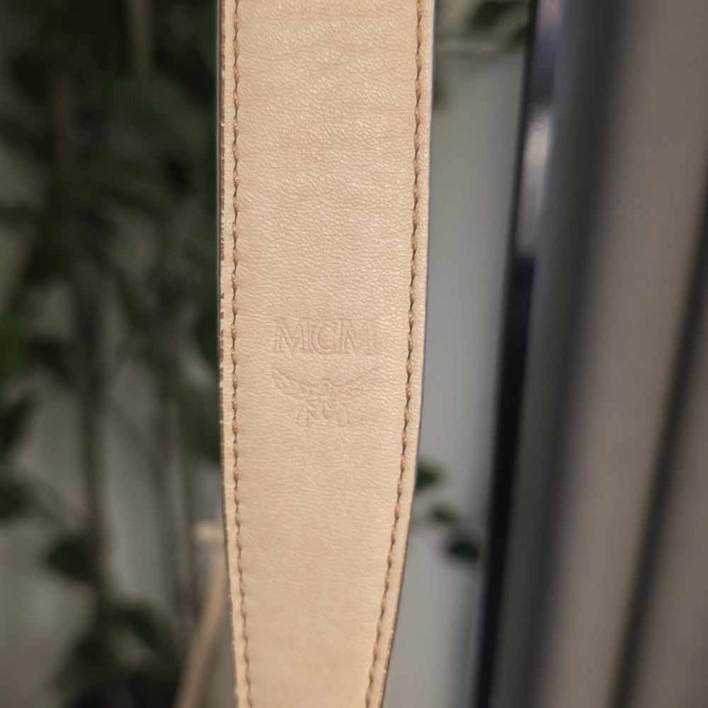 SOLD---------MCM Visetos Cream Shoulder Bag C2847 - Picture 4 of 11